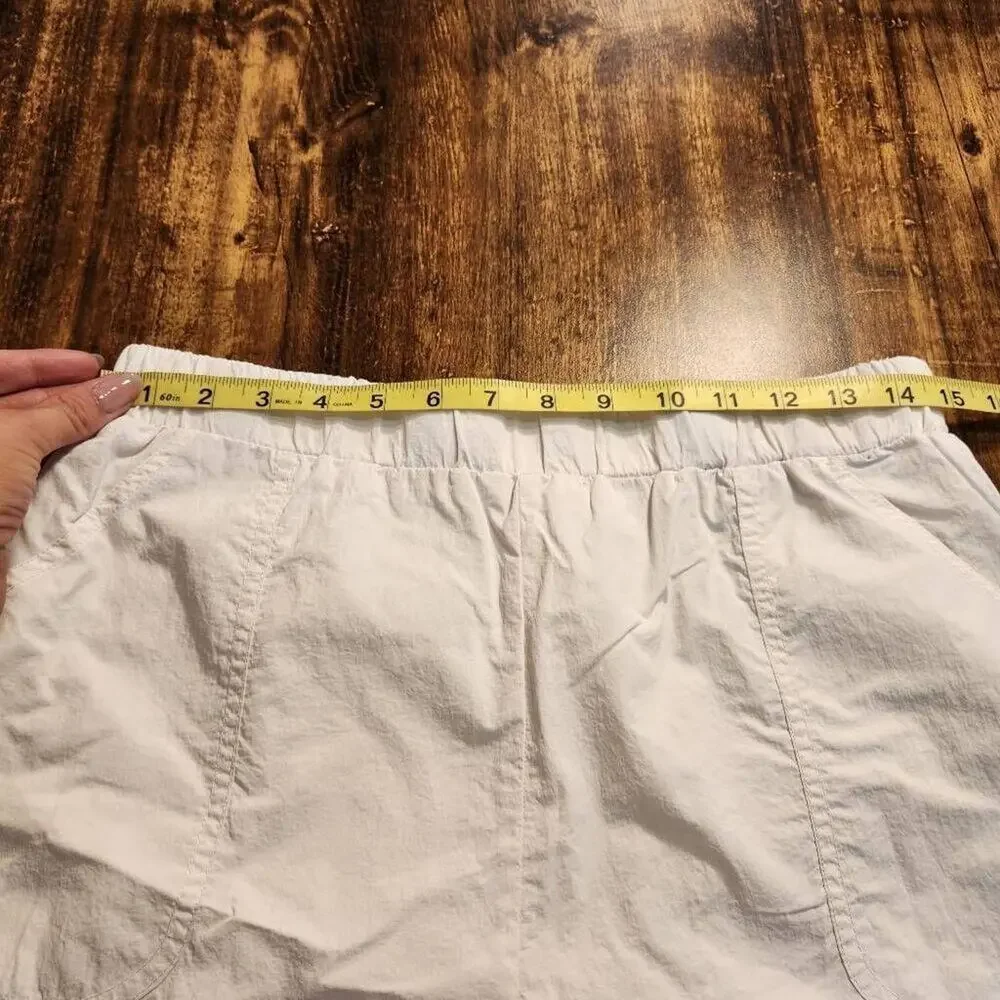 Urban Outfitters High Waisted White Windbreaker Shorts Size Medium